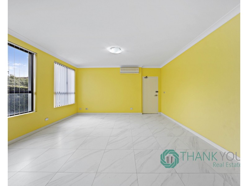 2/30-32 Lydbrook Street, Westmead NSW 2145