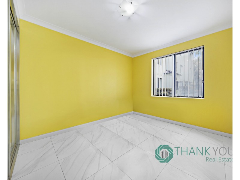 2/30-32 Lydbrook Street, Westmead NSW 2145