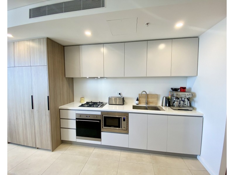 1023/1 Maple Tree Road, Westmead NSW 2145