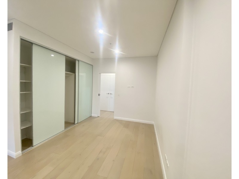 632/3 Maple Tree Road, Westmead NSW 2145