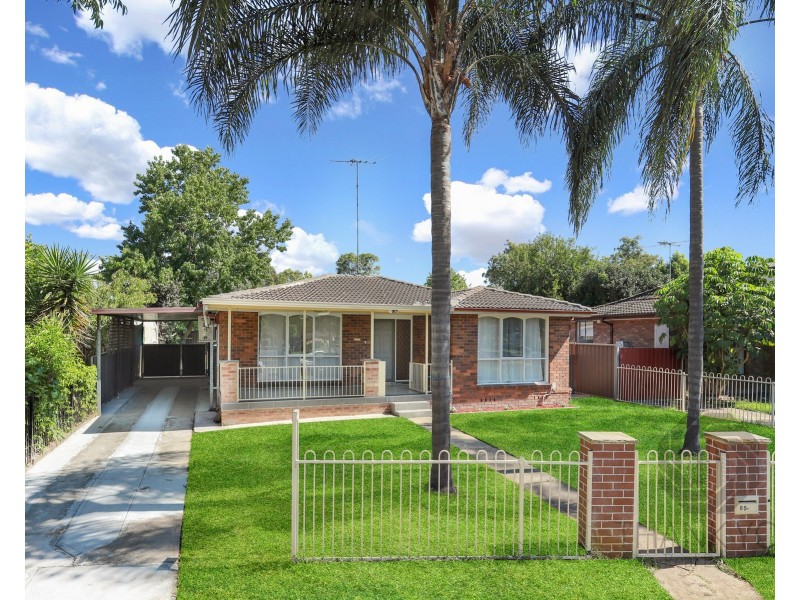 85 Tallagandra Drive, Quakers Hill NSW 2763
