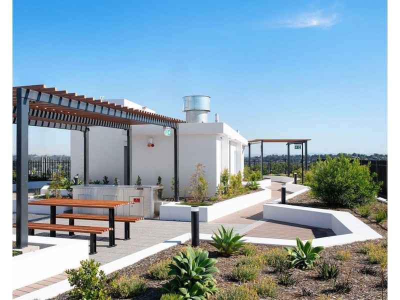 712/5 Maple Tree Road, Westmead NSW 2145