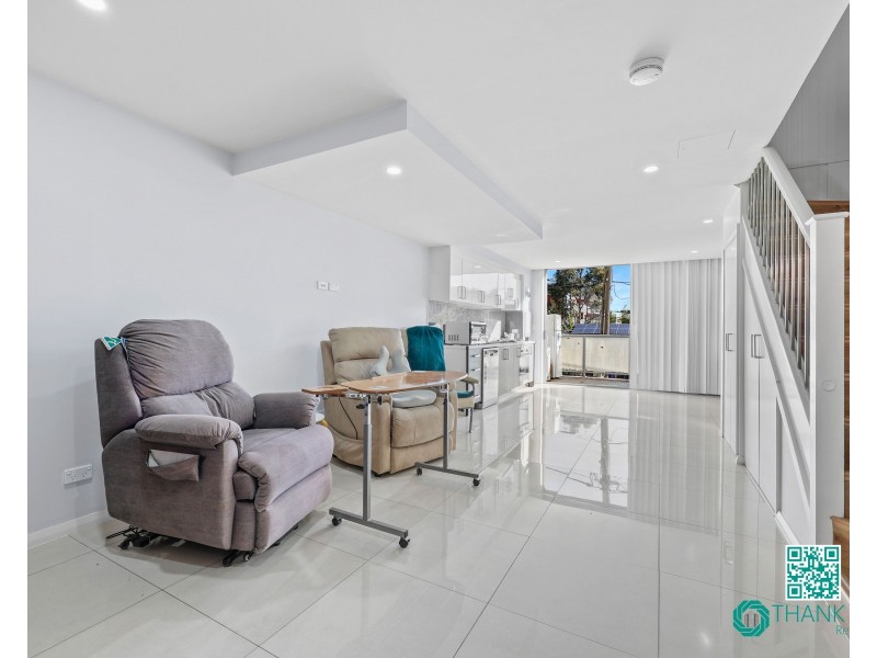 206/12 Fourth Avenue, Blacktown NSW 2148