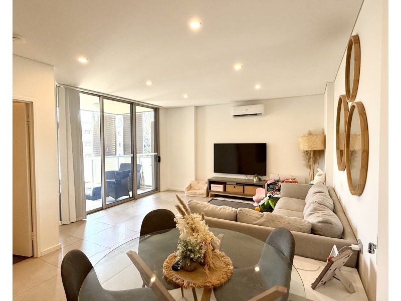 204/9 Harvey Place, Toongabbie NSW 2146