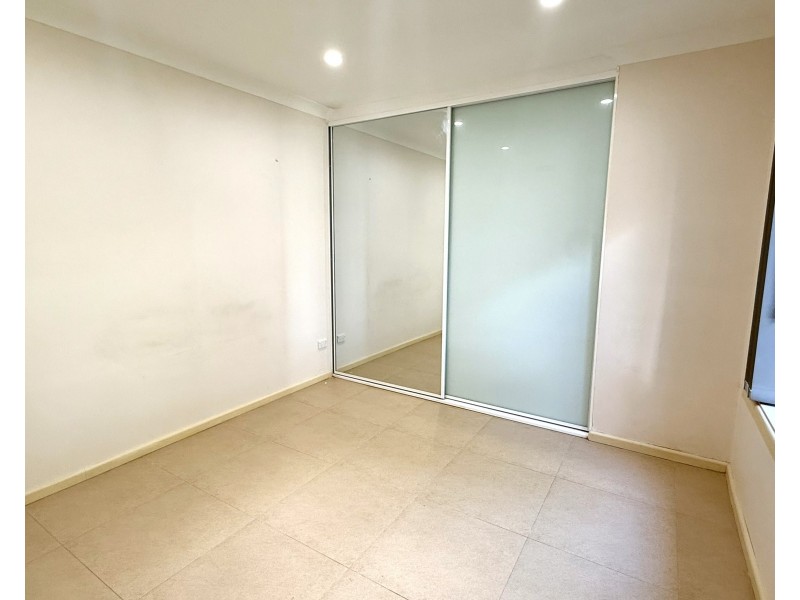 2a Bogalara Road, Old Toongabbie NSW 2146