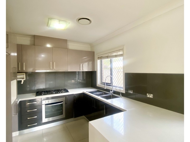 6/61 Portico Parade, Toongabbie NSW 2146