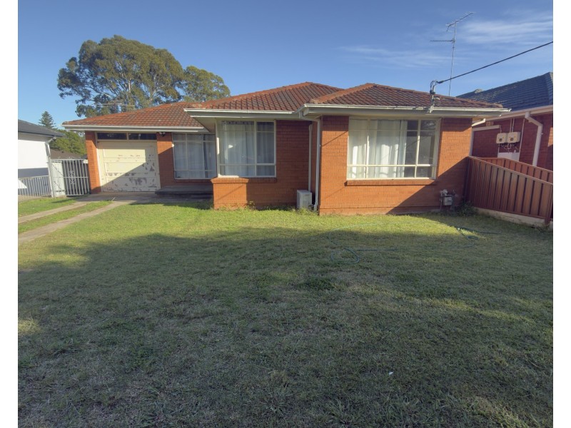 84 Ballandella Road, Toongabbie NSW 2146