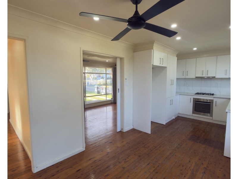84 Ballandella Road, Toongabbie NSW 2146