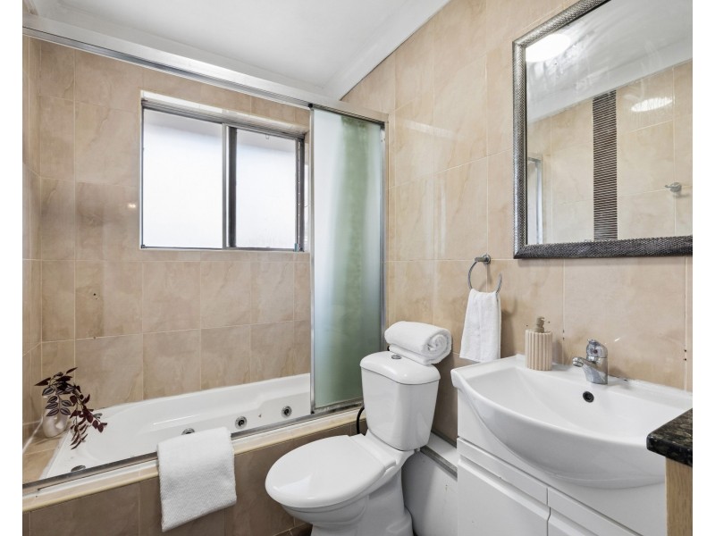 8/25-29 Bowden Street, Harris Park NSW 2150