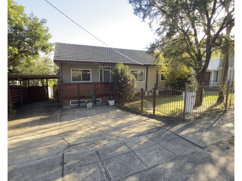 2 Bogalara Road, Old Toongabbie NSW 2146