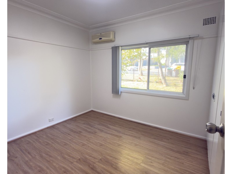 2 Bogalara Road, Old Toongabbie NSW 2146