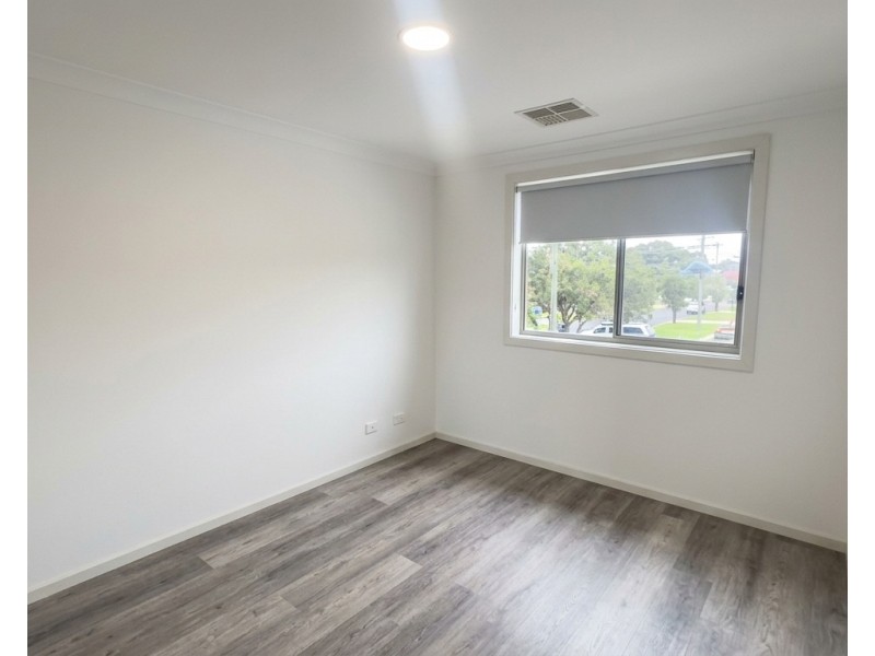 4/1 Budgeree Road, Toongabbie NSW 2146