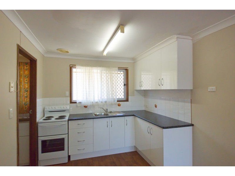 1/24 Proposch Street, Oakey QLD 4401