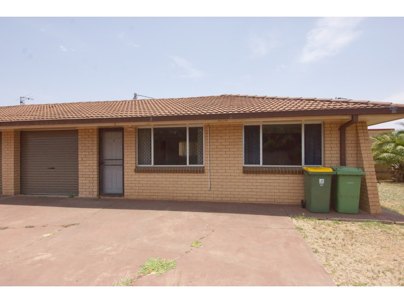 1/24 Proposch Street, Oakey QLD 4401