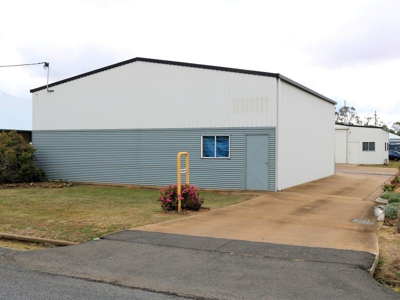 32 Queen Street, Oakey QLD 4401
