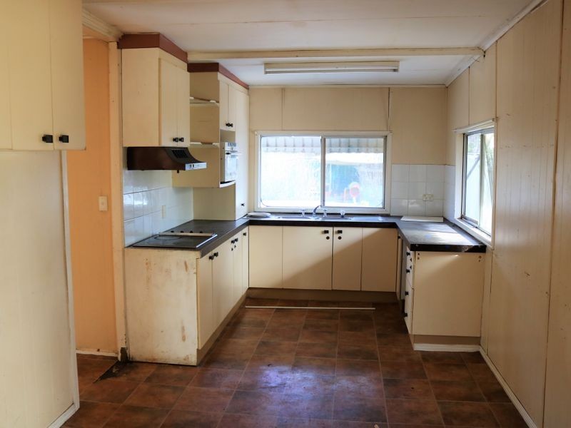 147 Bridge Street, Oakey QLD 4401