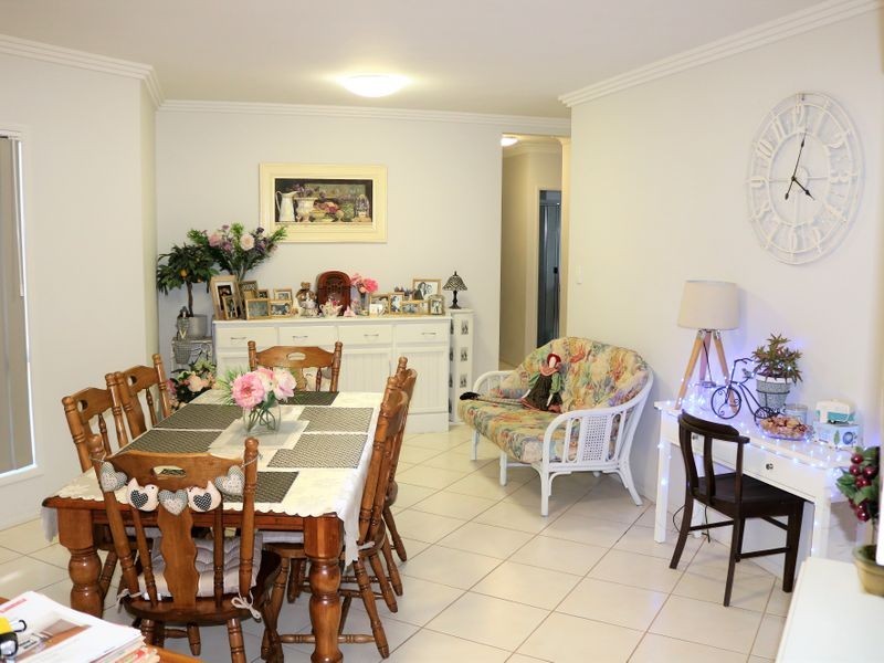 16 Murray Street, Oakey QLD 4401