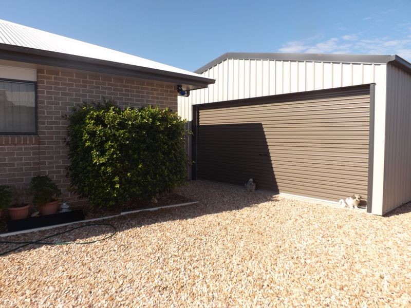 16 Murray Street, Oakey QLD 4401