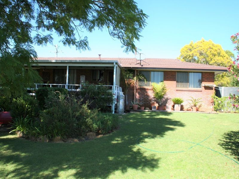 67 Proposch Street, Oakey QLD 4401