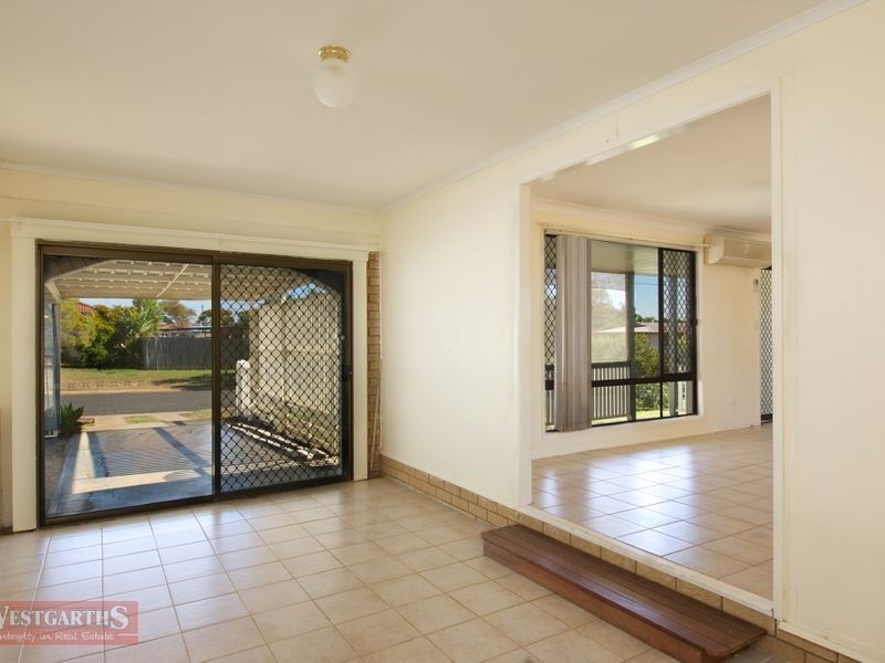 92 Proposch Street, Oakey QLD 4401