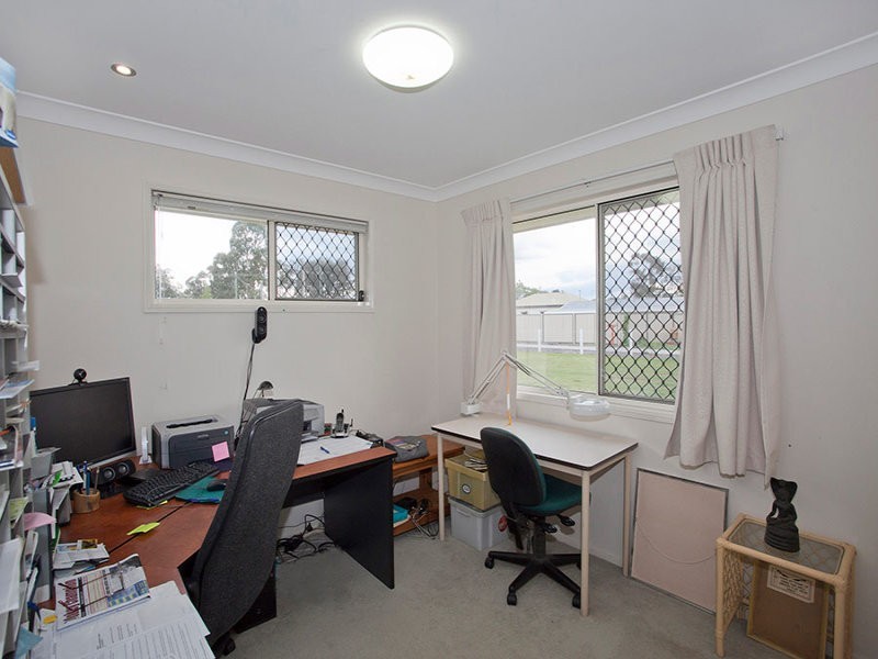 10 Cunningham Street, Oakey QLD 4401