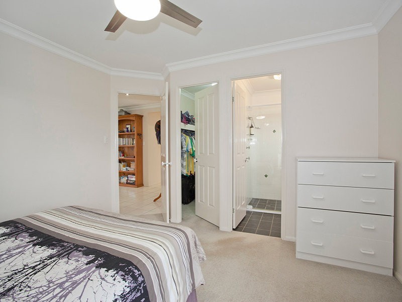 10 Cunningham Street, Oakey QLD 4401