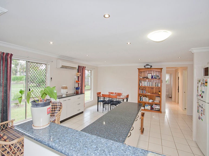 10 Cunningham Street, Oakey QLD 4401