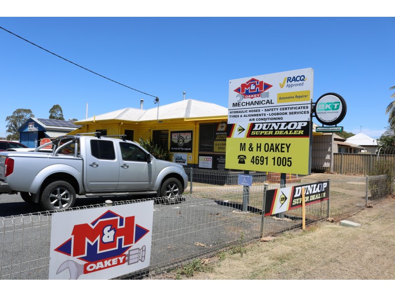 221 Bridge Street, Oakey QLD 4401