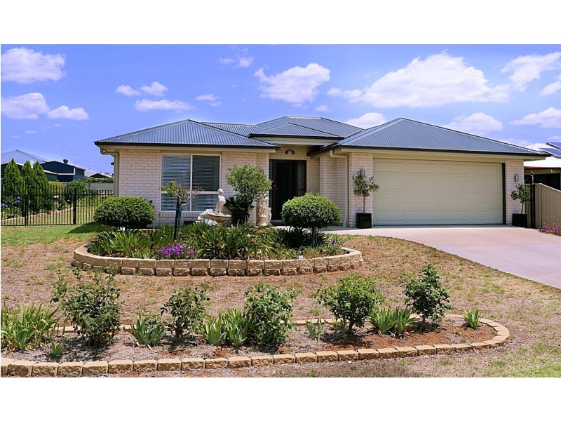 9 Debbie Court, Oakey QLD 4401