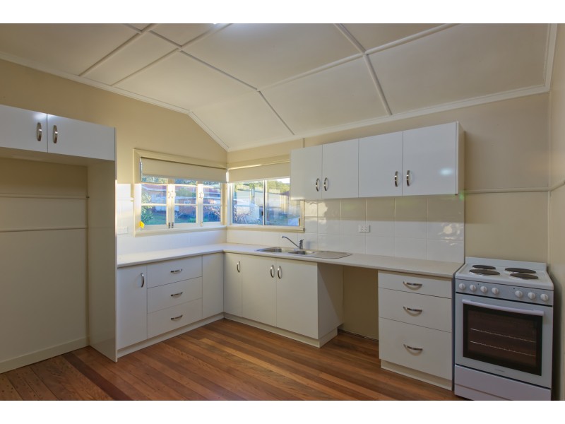 43 Helen Street, Harristown QLD 4350