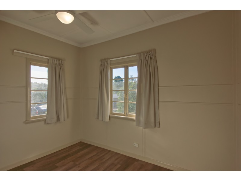 43 Helen Street, Harristown QLD 4350