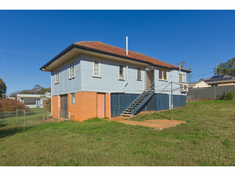 43 Helen Street, Harristown QLD 4350