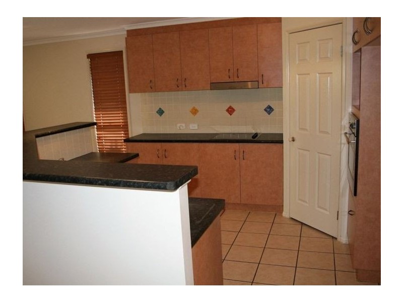 11 Langton Crescent, Oakey QLD 4401