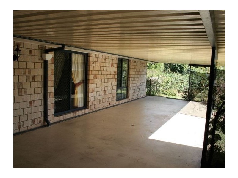 11 Langton Crescent, Oakey QLD 4401