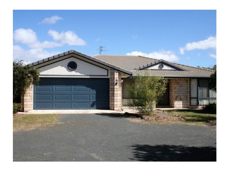 11 Langton Crescent, Oakey QLD 4401