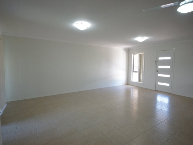 2/26 Murray Street, Oakey QLD 4401