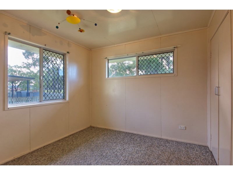 25 Milligan Street, Oakey QLD 4401