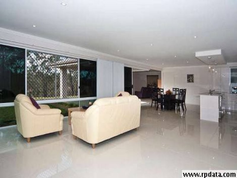 20 Timber Ridge Court, Hodgson Vale QLD 4352
