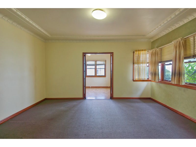 26 Toowoomba Road, Oakey QLD 4401