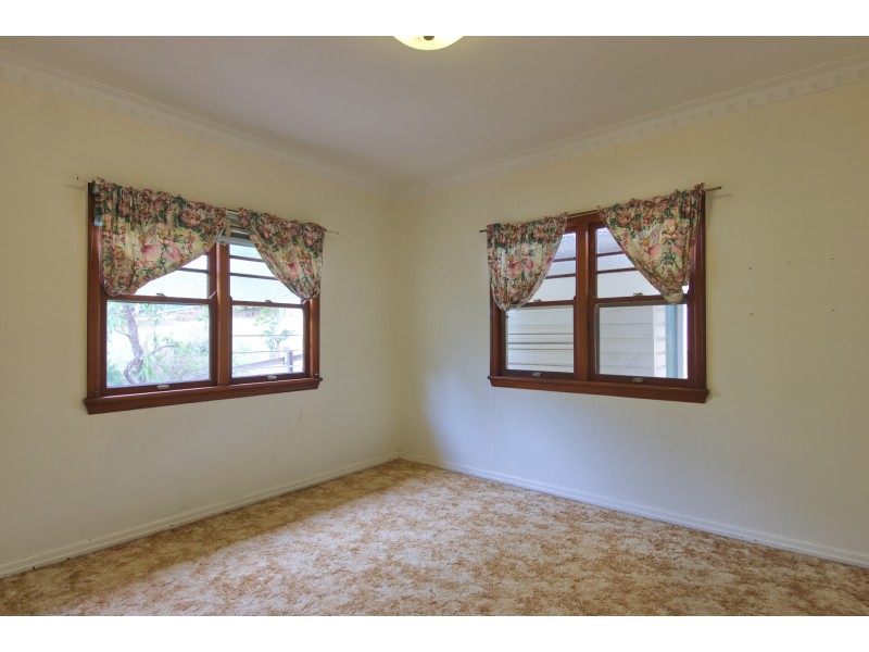 26 Toowoomba Road, Oakey QLD 4401