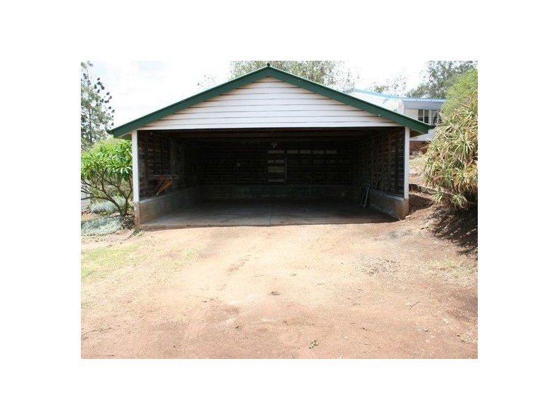 26 Toowoomba Road, Oakey QLD 4401