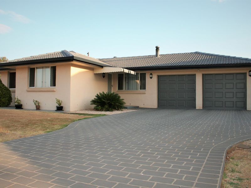 2 Delray Street, Oakey QLD 4401