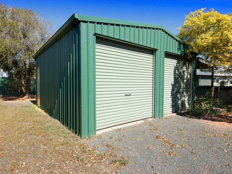2 York Street, Oakey QLD 4401