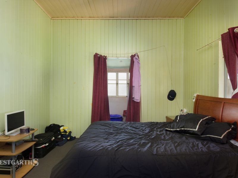 67 Campbell Street, Oakey QLD 4401