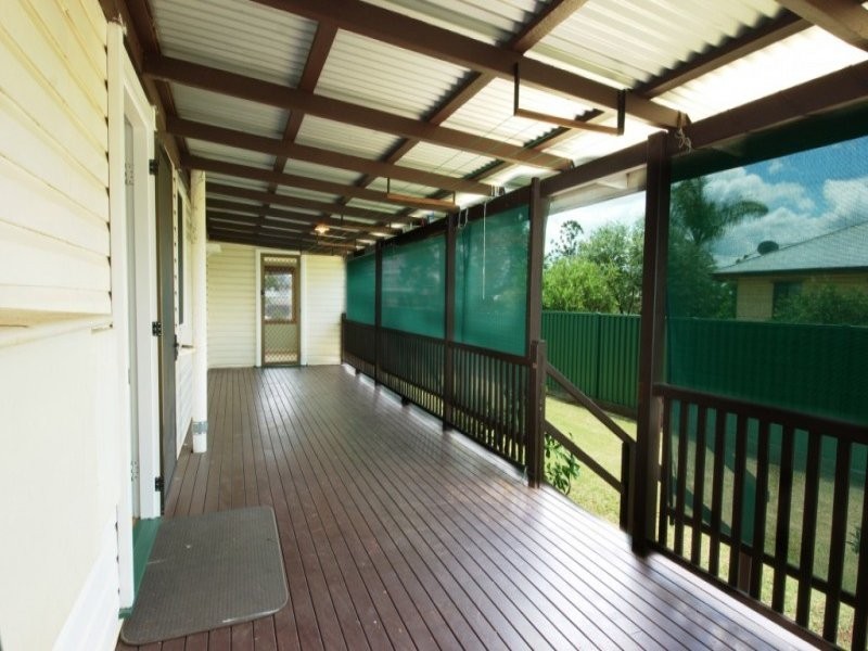 9 Aubigny Road, Oakey QLD 4401