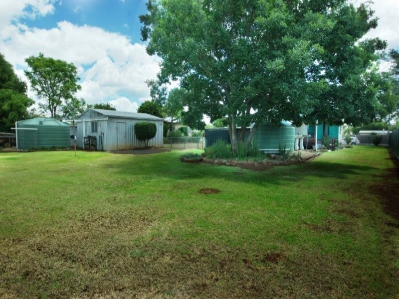 9 Aubigny Road, Oakey QLD 4401