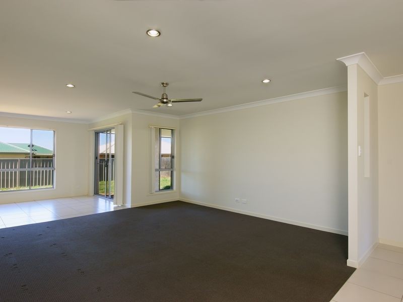 8 Joann Court, Oakey QLD 4401