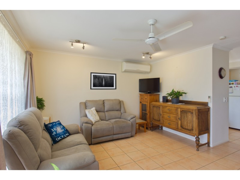 14 Cooper Avenue, Oakey QLD 4401