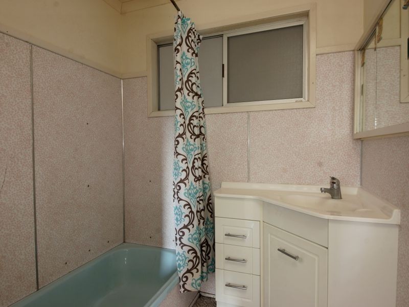 14 Margaret Street, Maclagan QLD 4352