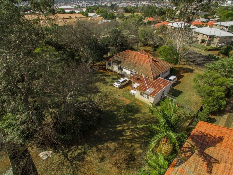 73 Hill Street, Newtown QLD 4350